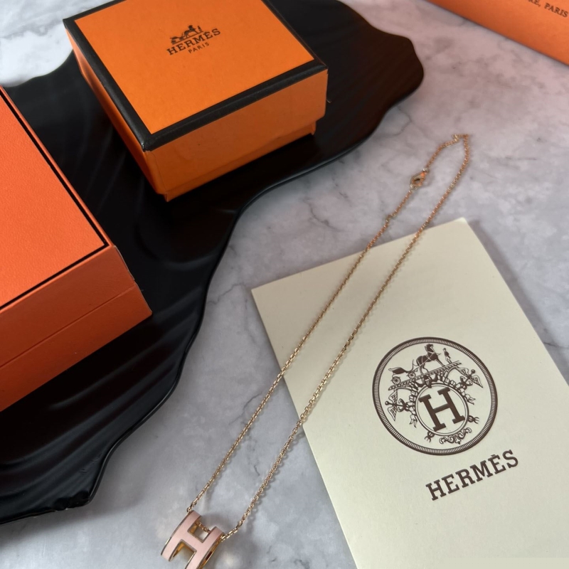 H**mes necklaces